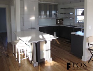 A view of the island, refrigerator, and base cabinets in Strathmere, NJ.